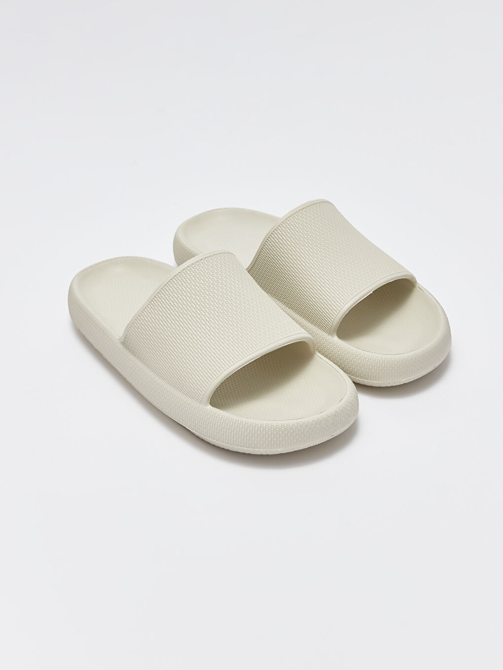 Bej Tek Bantlı Erkek Terlik