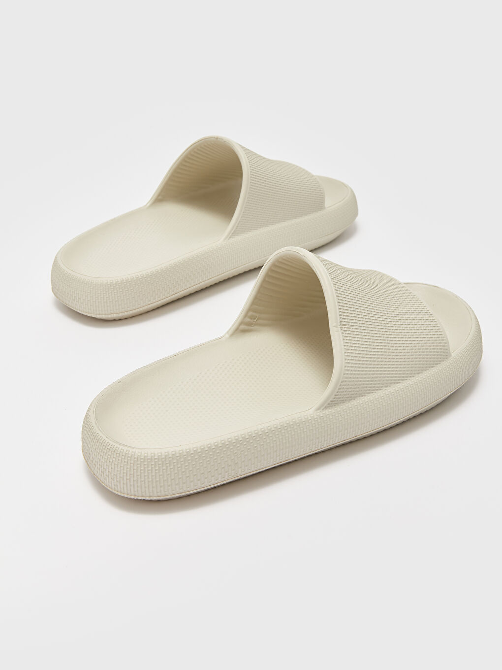 Bej Tek Bantlı Erkek Terlik-4