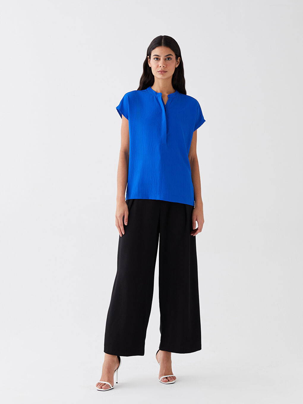 Әйелдерге арналған ойық жағалы қысқа жең аэробин блузка-2