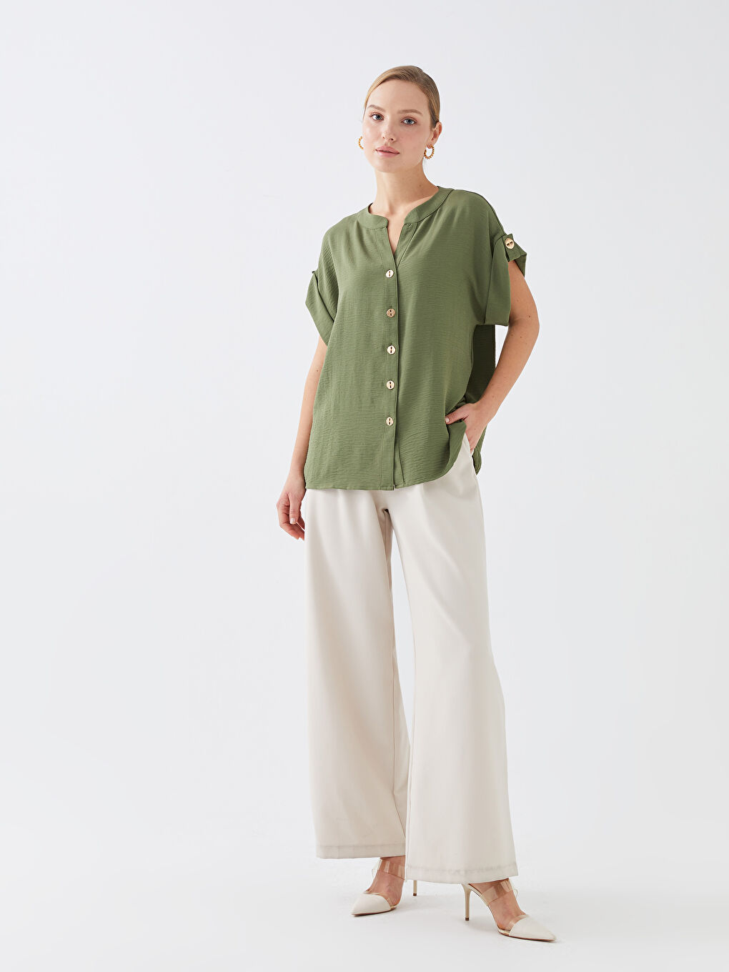LCWAIKIKI Classic Henley-Ausschnitt Kurzarm Aerobin Damenhemd -S3AN50Z8-SYJ