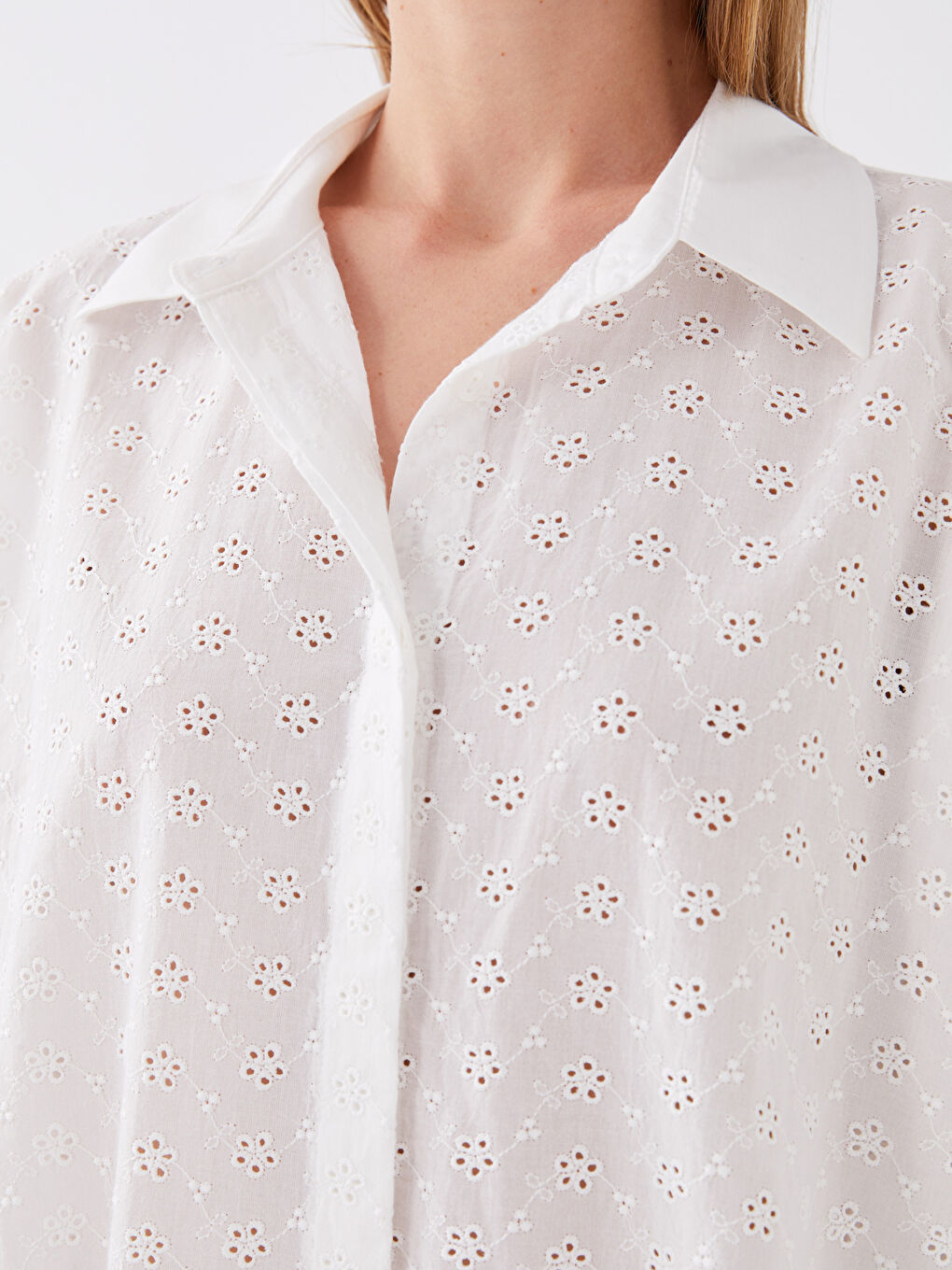 LC Waikiki Self Patterned Oversize Broderie Women's Shirt -S3AN69Z8-FE8