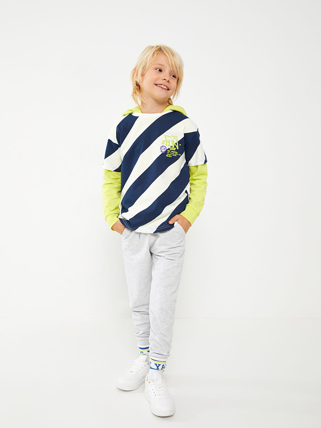Relaxed Fit Crew Neck Printed Boys' T-Shirt-3