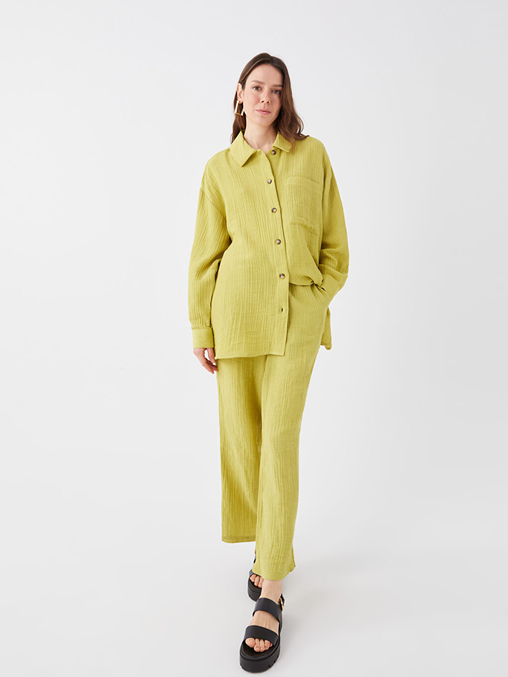 Yeşil Beli Lastikli Düz Müslin Kadın Pantolon-2