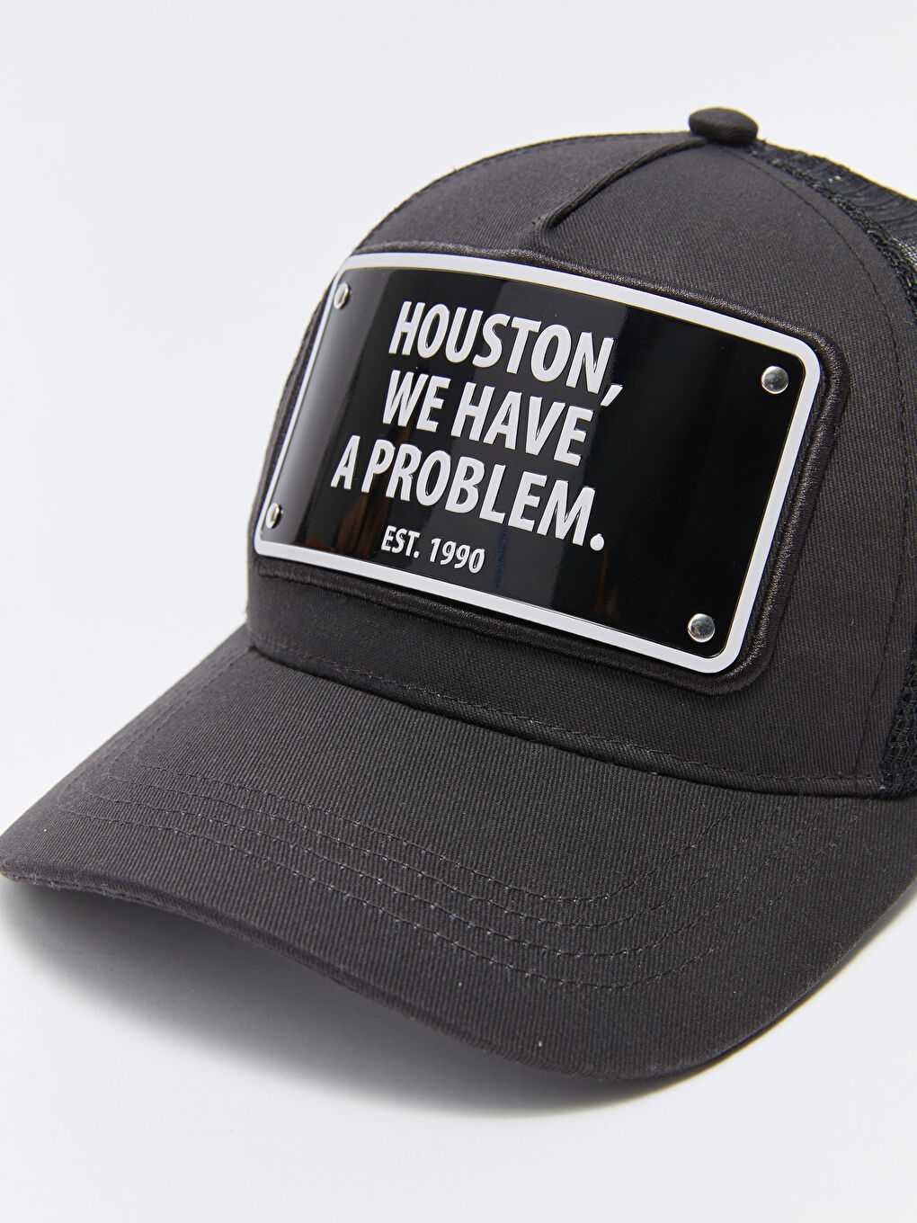 قبعة مطرزة للرجال-1