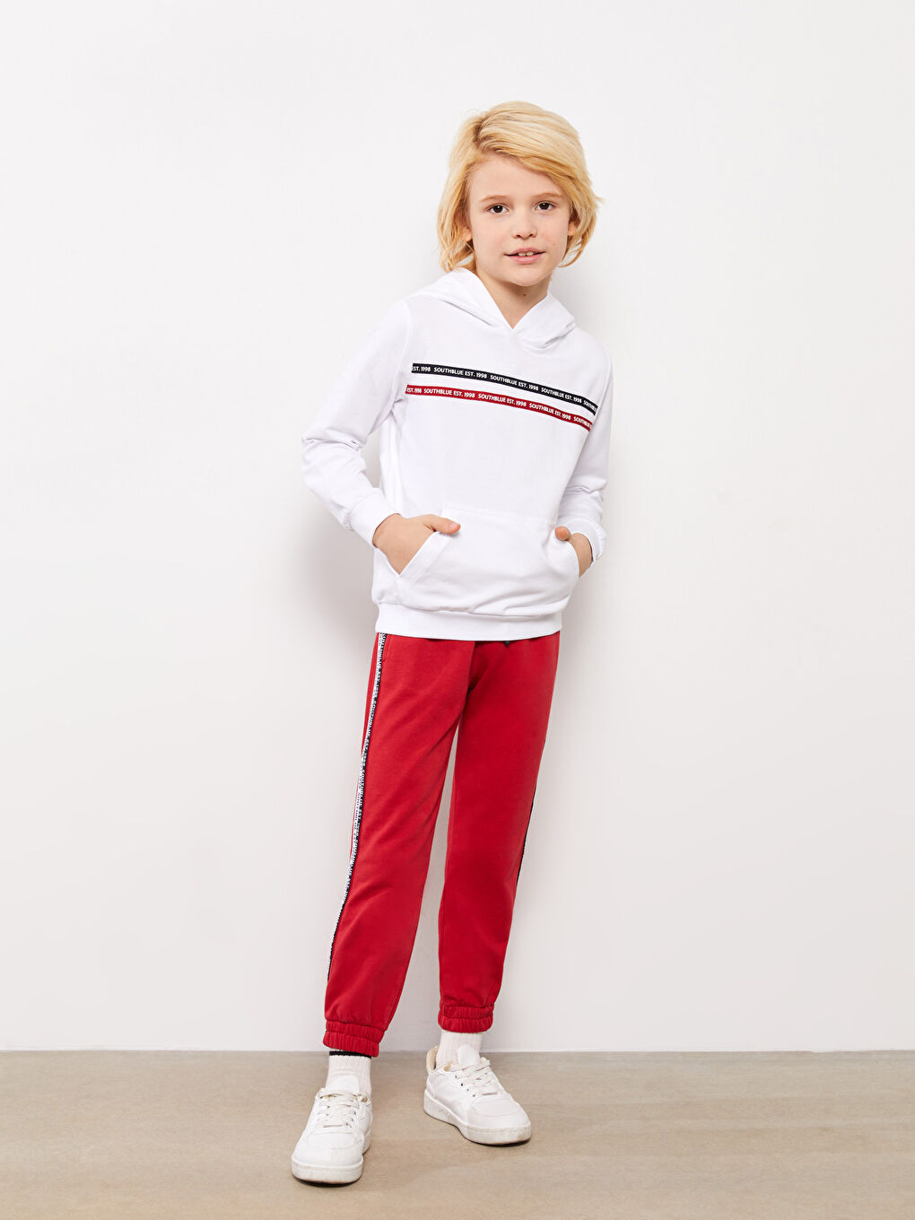 Beyaz Kapüşonlu Baskılı Uzun Kollu Erkek Çocuk Sweatshirt-1