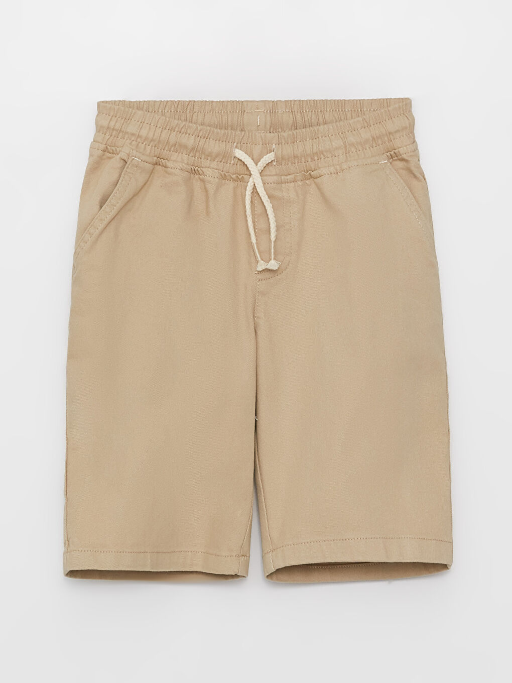 شورت للأولاد بخصر مطاطي بمقاس مريح