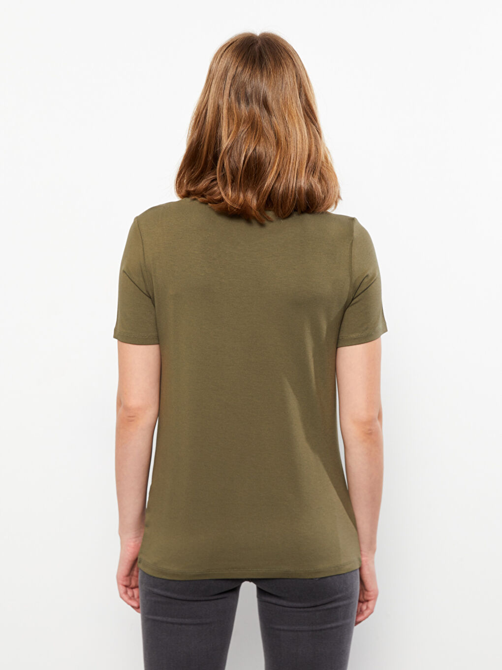 تيشيرت نسائي بأكمام قصيرة وياقة دائرية مطبوع-4