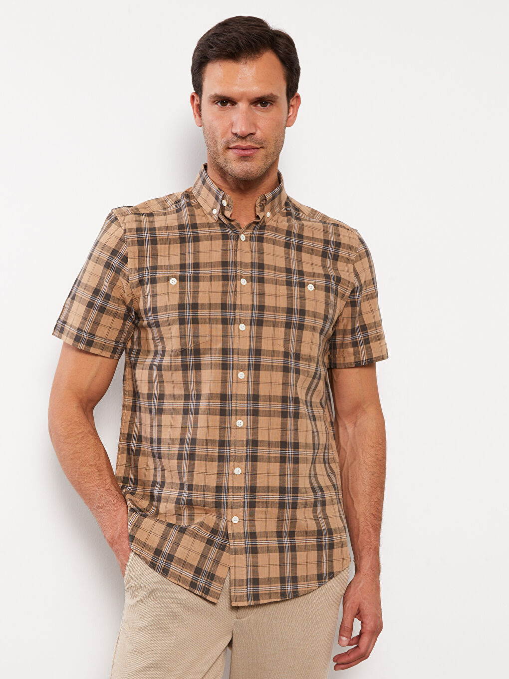 LCWAIKIKI Classic Regular Fit Short Sleeve Plaid Poplin Men's Shirt -S3AQ06Z8-LLL