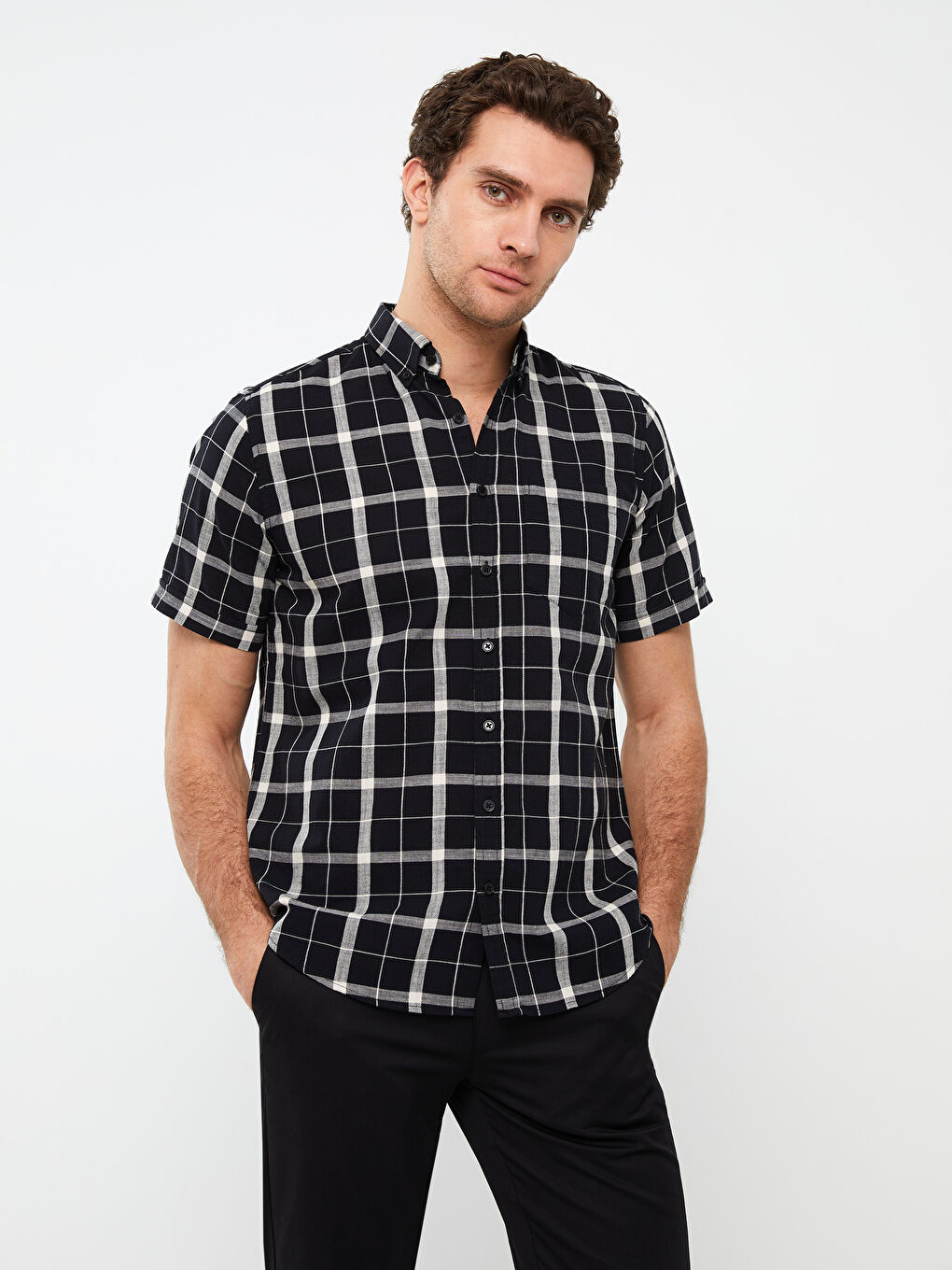 Siyah Regular Fit Kısa Kollu Ekose Poplin Erkek Gömlek