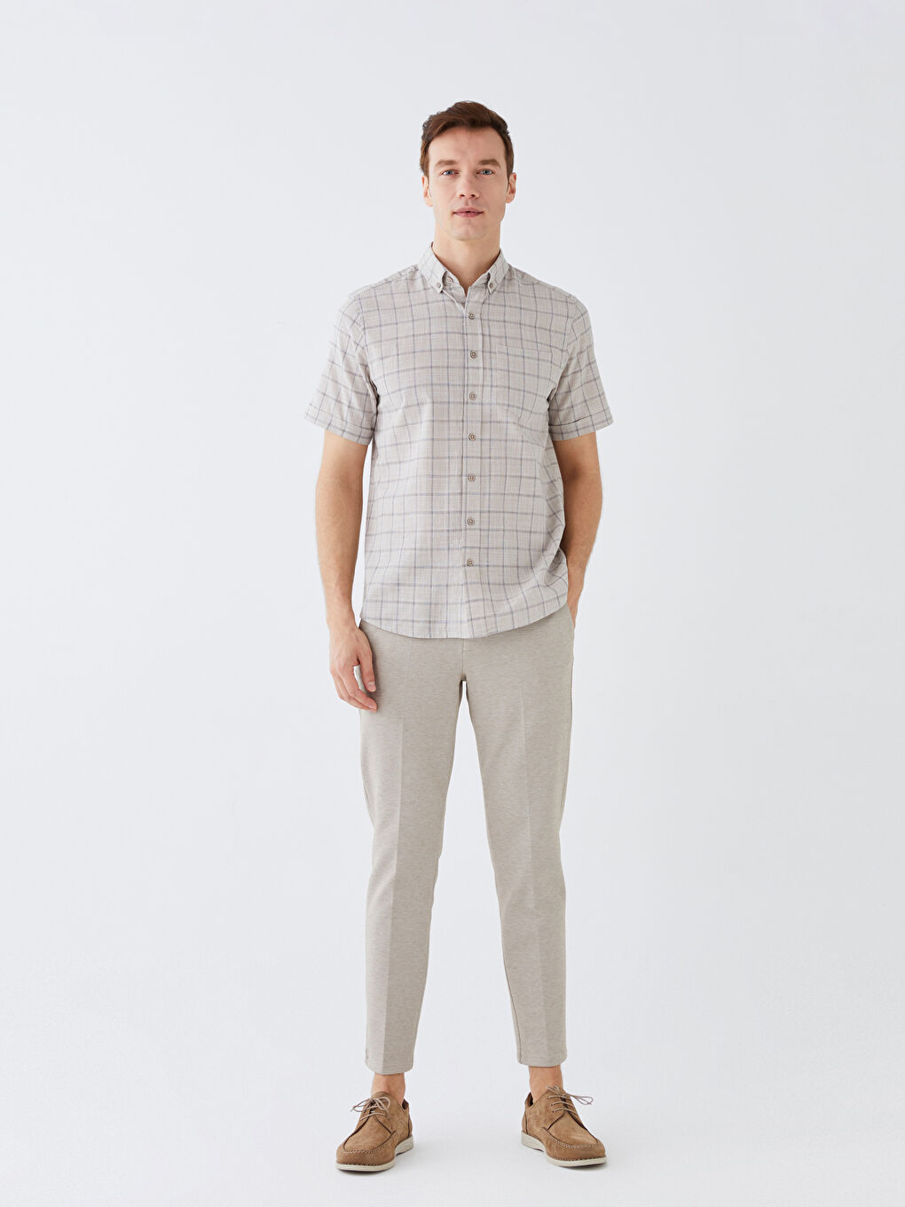 قميص بوبلين كاروهات كم قصير بقصة عادية للرجال-1