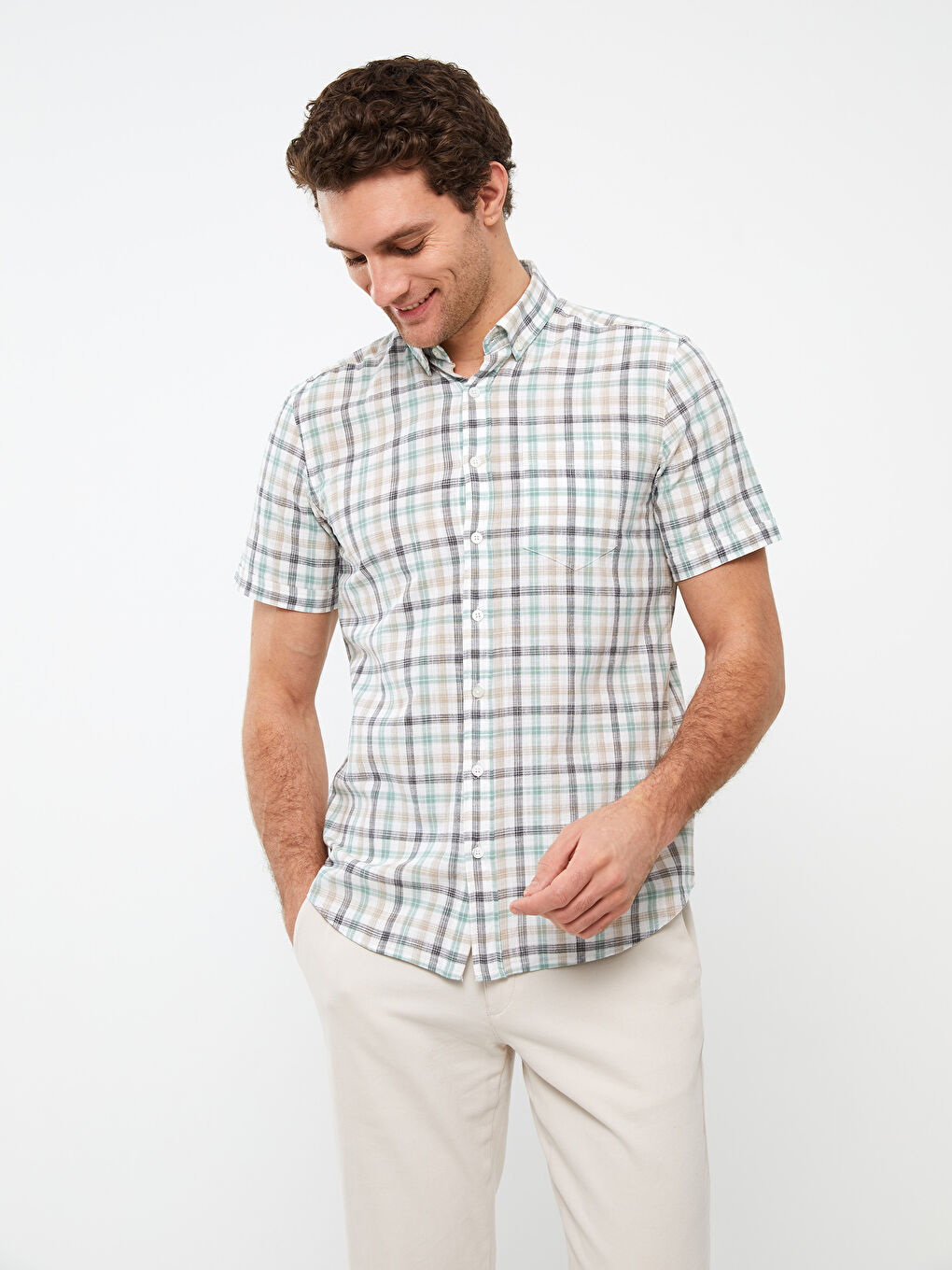 Cămașă Poplin Regular Fit în Carouri cu Mânecă Scurtă-1