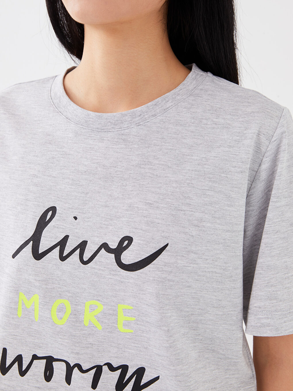 Siyah Bisiklet Yaka Baskılı Kısa Kollu Kadın Pijama Takımı-3