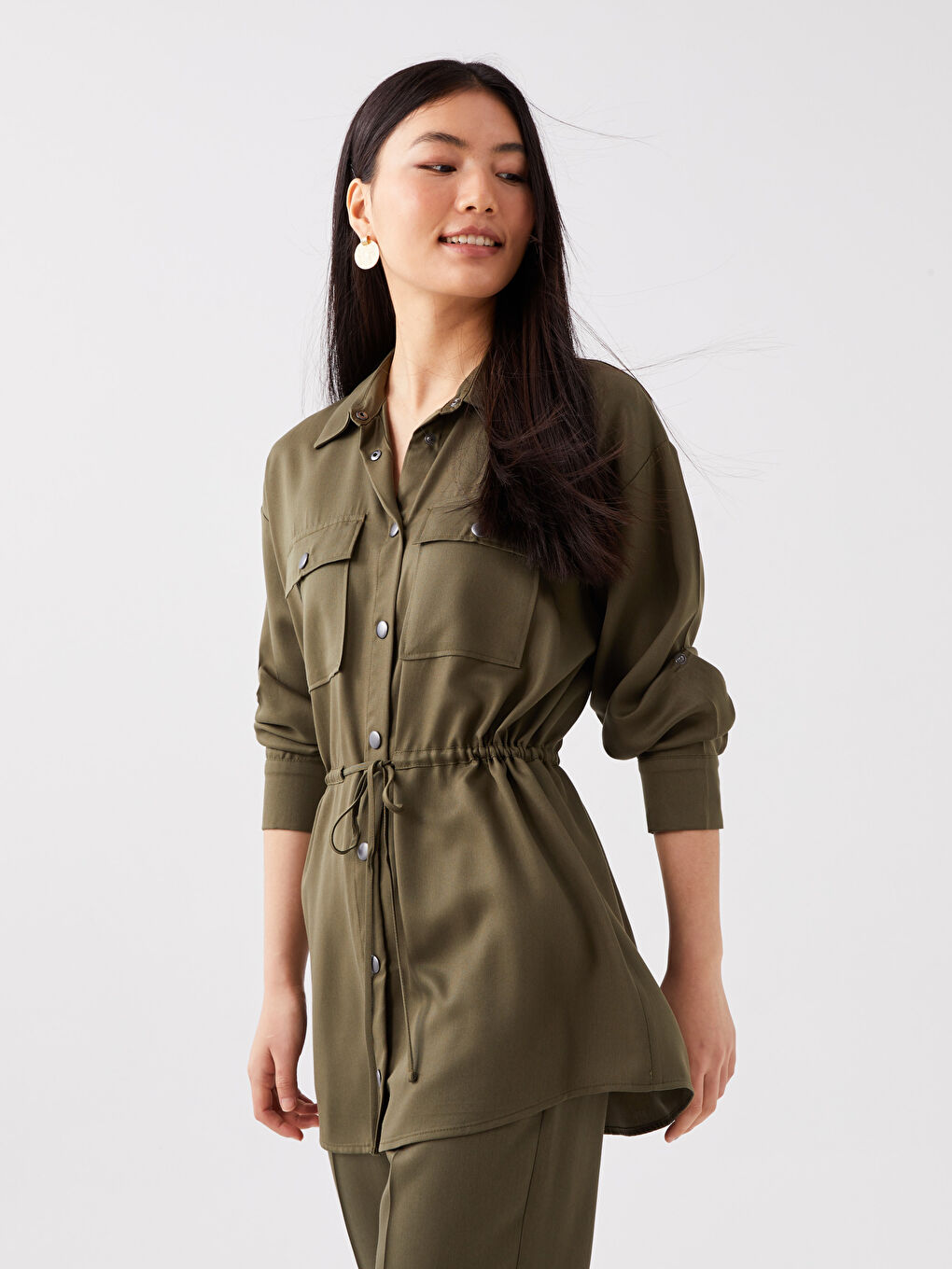 Однотонная рубашка-туника с длинным рукавом оверсайз для женщин