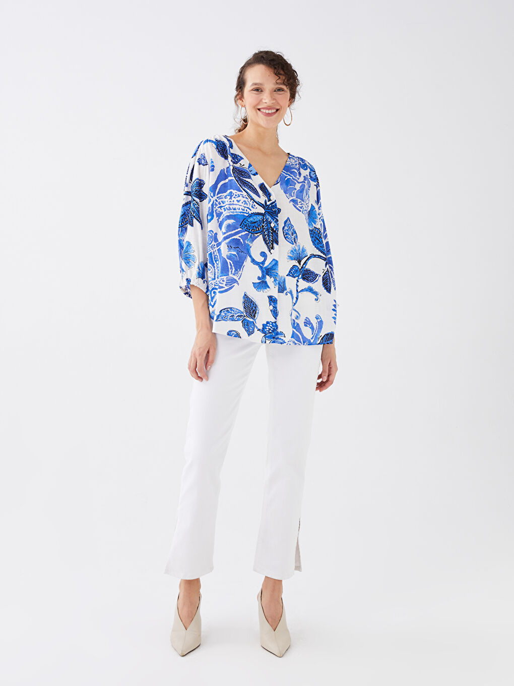 Mavi V Yaka Desenli Kadın Bluz-3