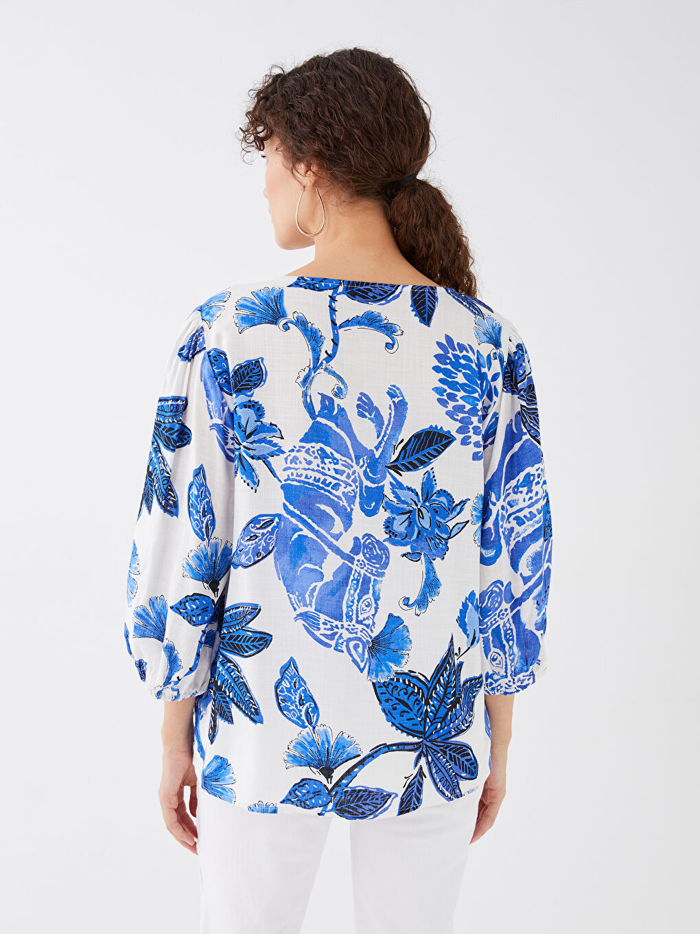Mavi V Yaka Desenli Kadın Bluz-5
