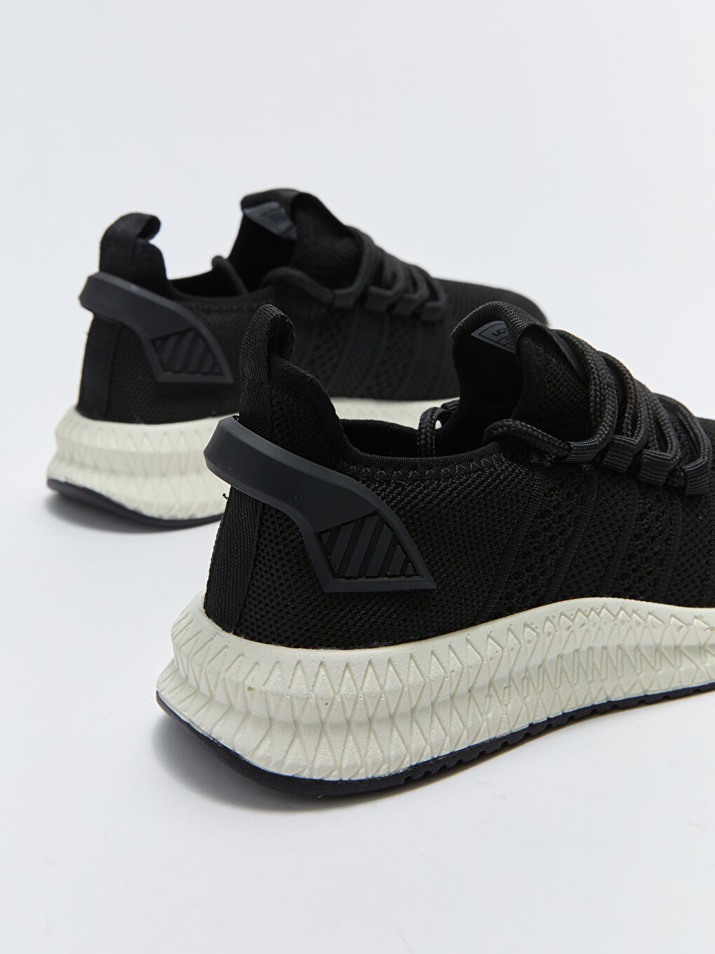 Siyah File Detaylı Kadın Spor Ayakkabı-4