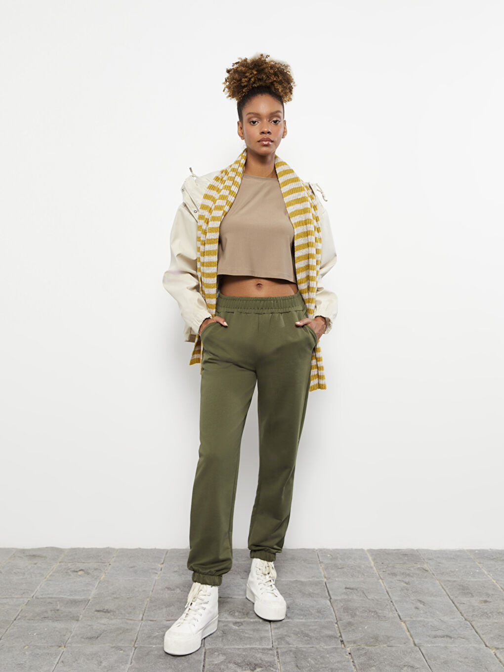 Haki Kadın Beli Lastikli Düz Spor Eşofman Altı