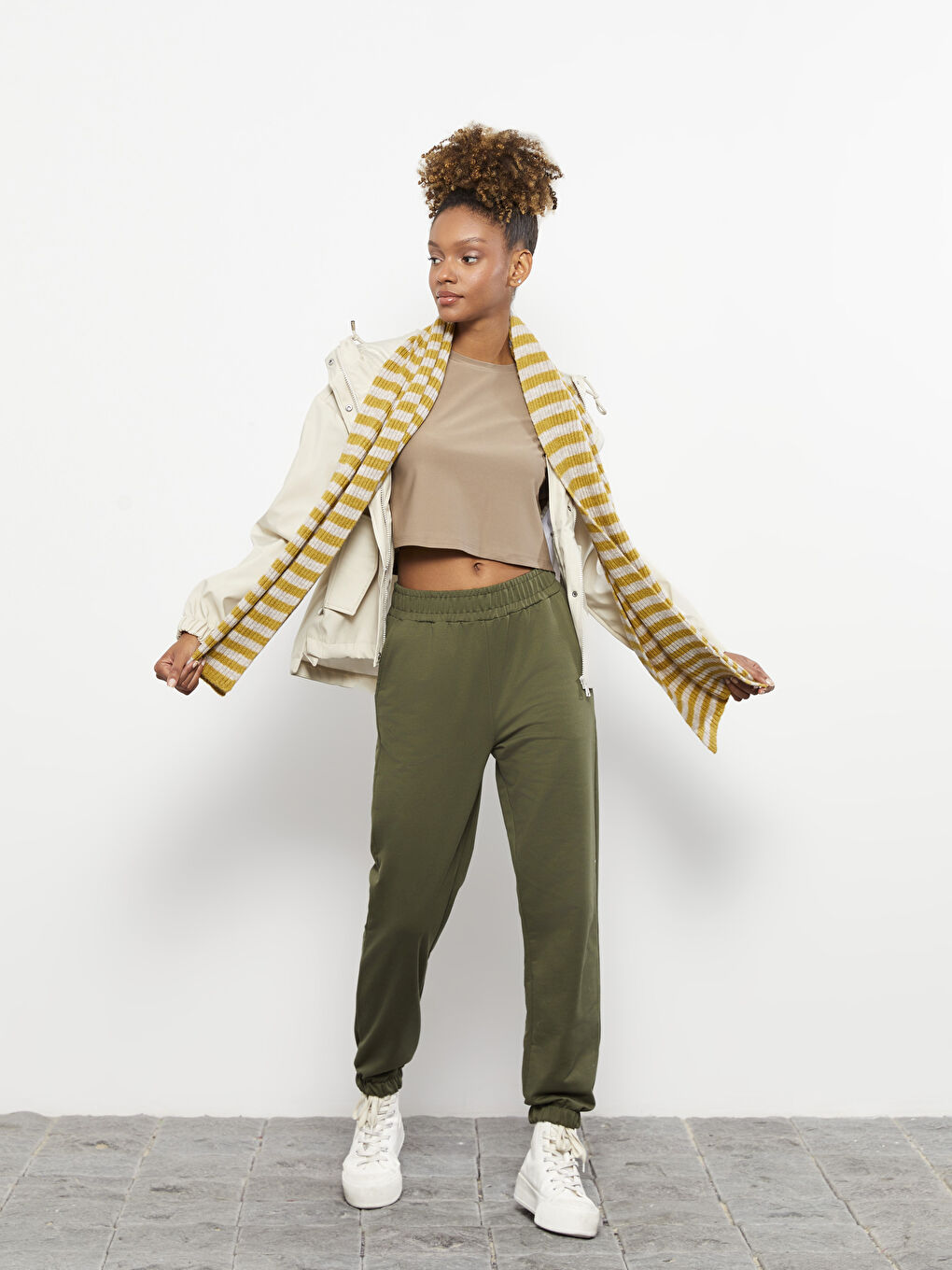 Haki Kadın Beli Lastikli Düz Spor Eşofman Altı-1