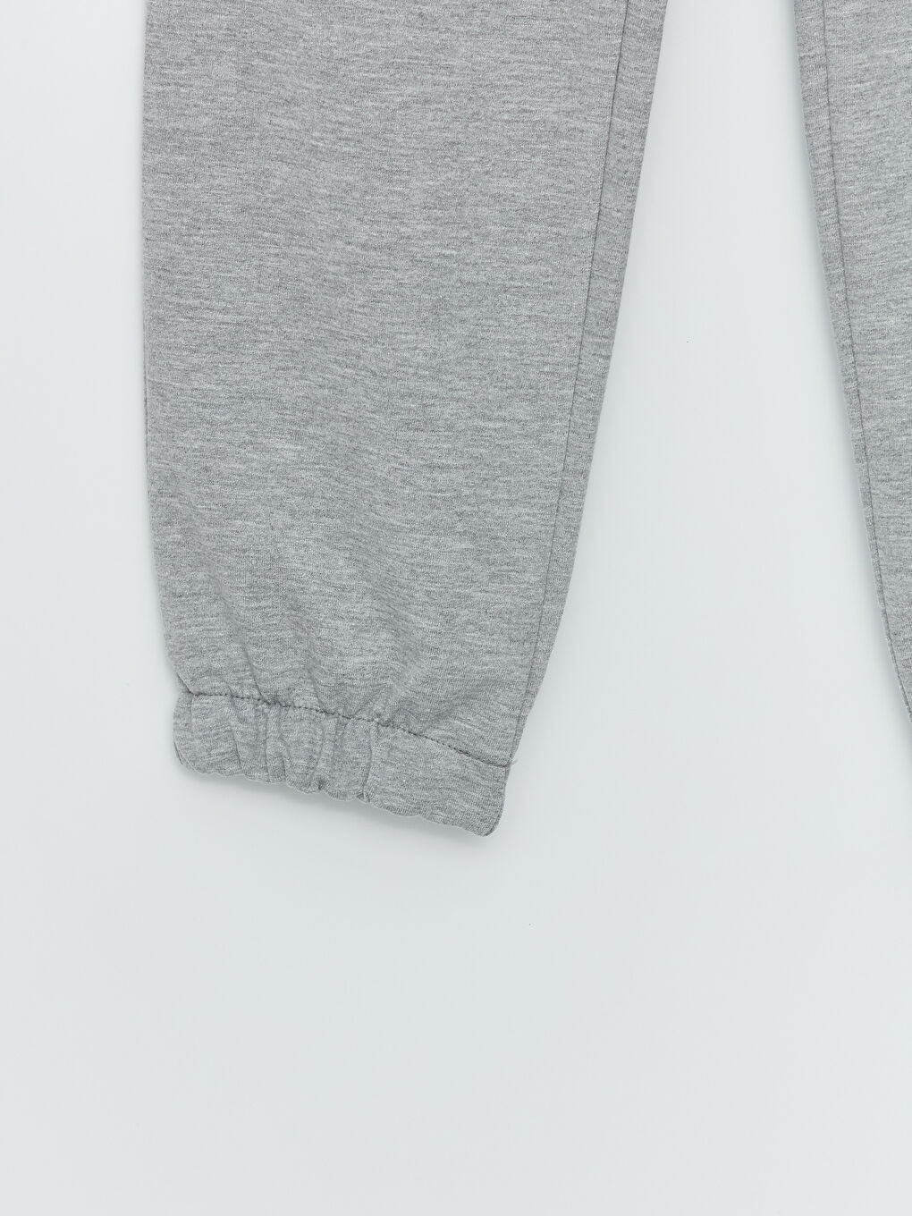 Gri Beli Lastikli Düz Cep Detaylı Aktif Spor Kadın Eşofman Altı-6