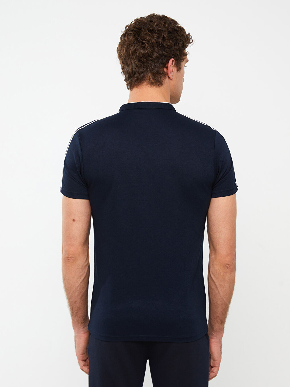 تيشيرت بيكيه بياقة مندرين للرجال-4