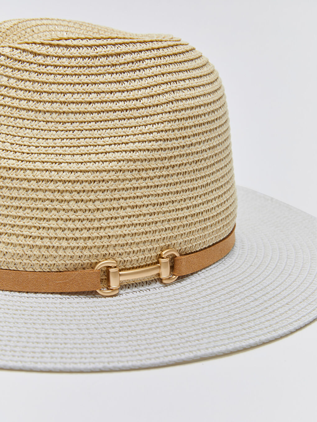 قبعة فيدورا من القش بتفاصيل بايبينج للسيدات-4