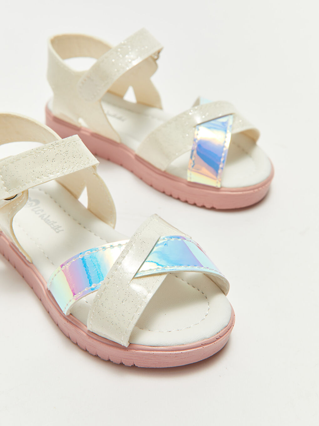 Beyaz Cırt Cırtlı Kız Bebek Sandaleti-2