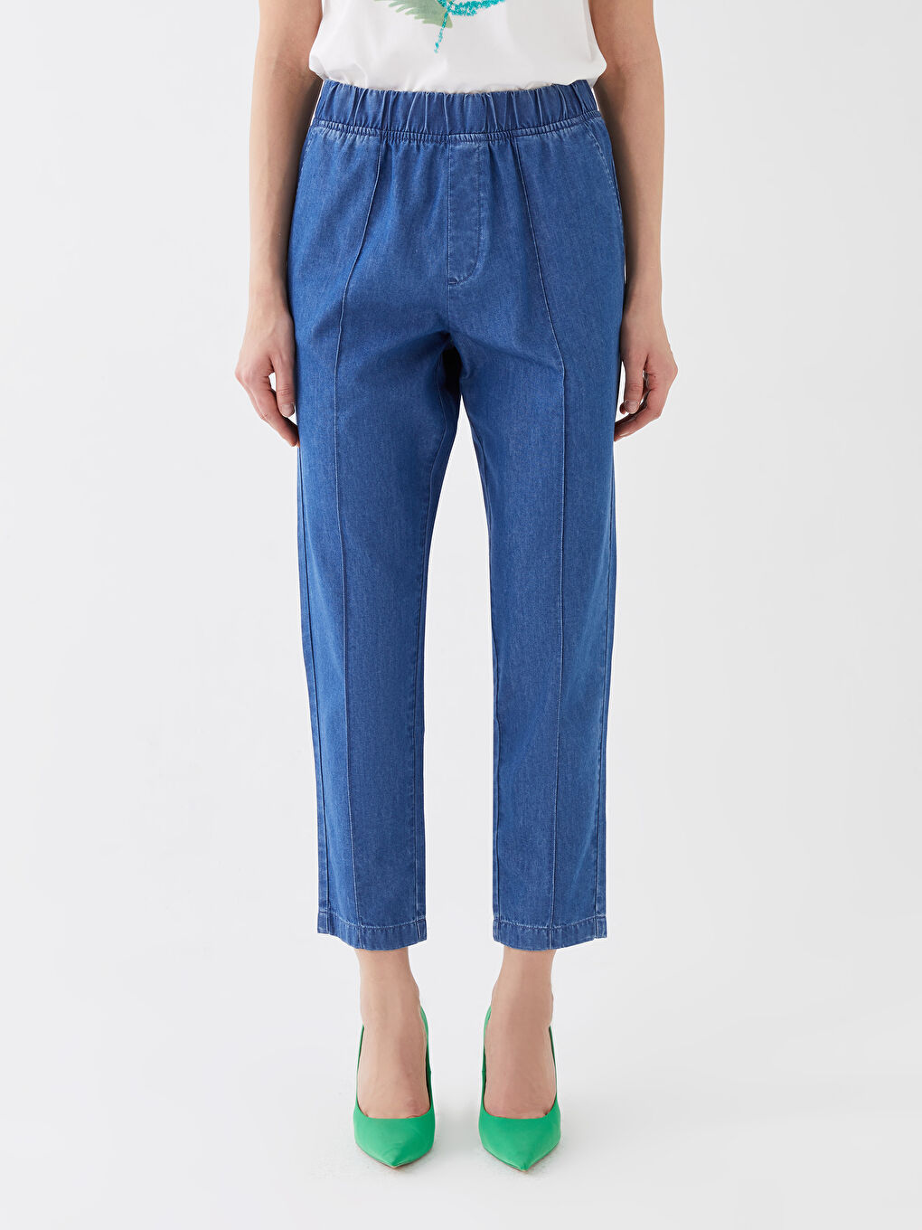 LCWAIKIKI Classic Hoch taillierte Bequeme Passform Frauen Jeans -S3AU66Z8-563