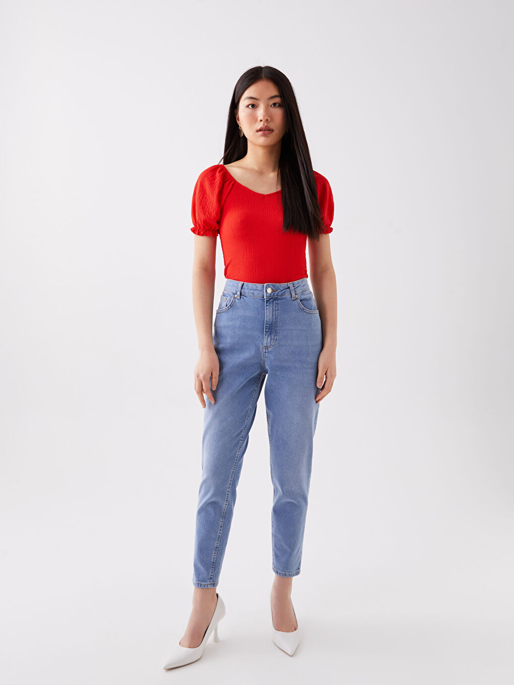 T-shirt Uni à Manches Courtes pour Femmes avec Encolure en U-2