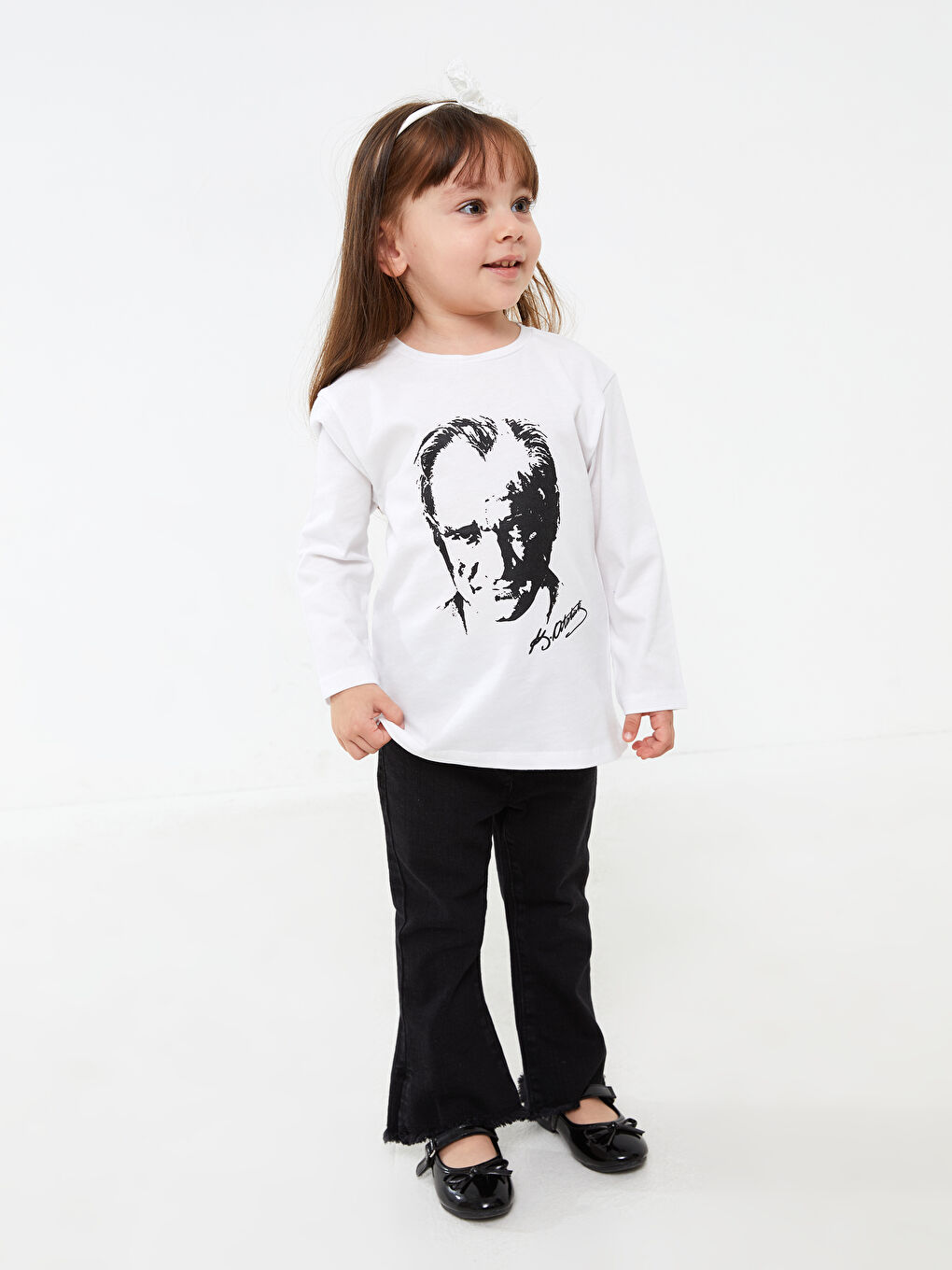 Beyaz Bisiklet Yaka Uzun Kollu Atatürk Baskılı Kız Bebek Tişört-2