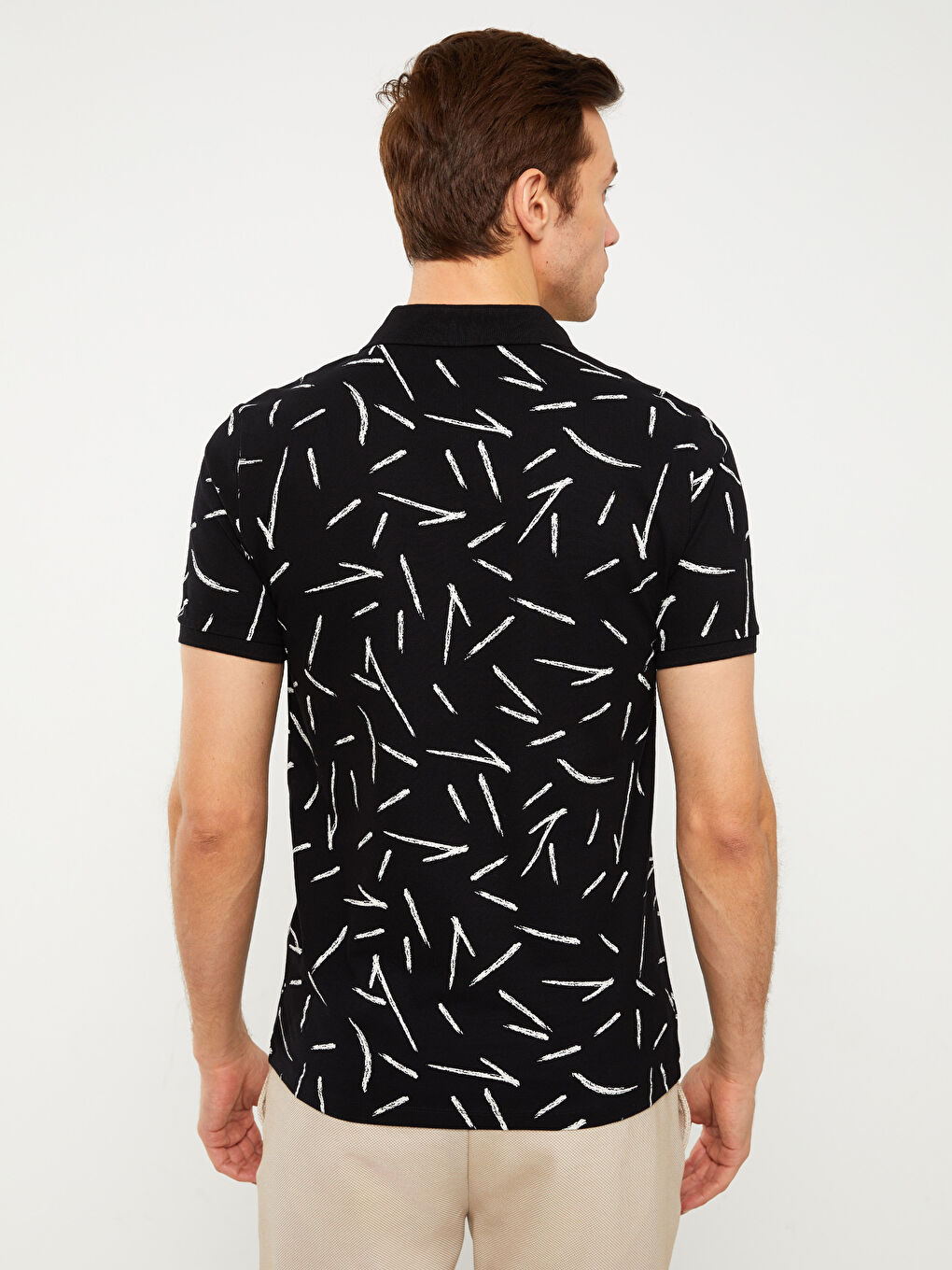 Siyah Polo Yaka Kısa Kollu Desenli Erkek Tişört-5