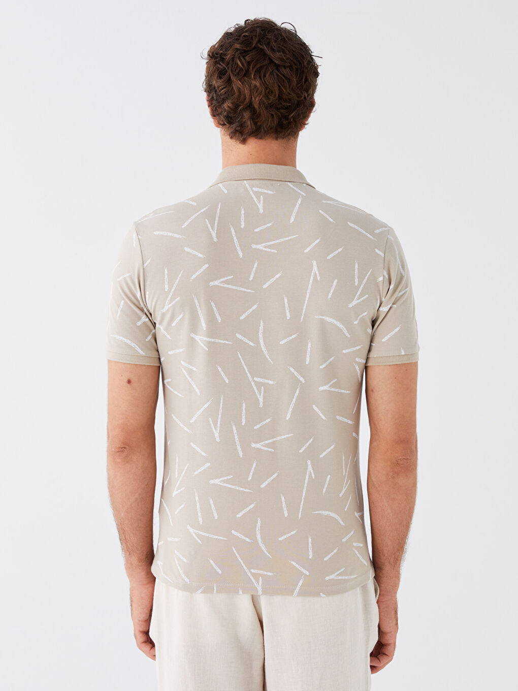 Bej Polo Yaka Kısa Kollu Desenli Erkek Tişört-4