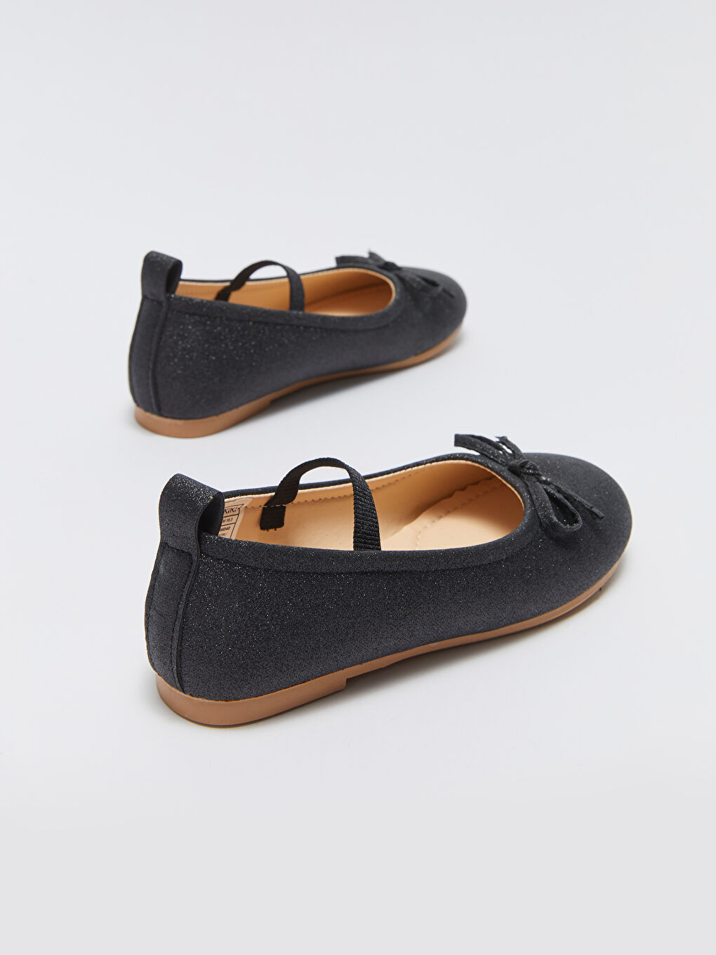 Siyah Simli Fiyonk Detaylı Kız Çocuk Babet-4