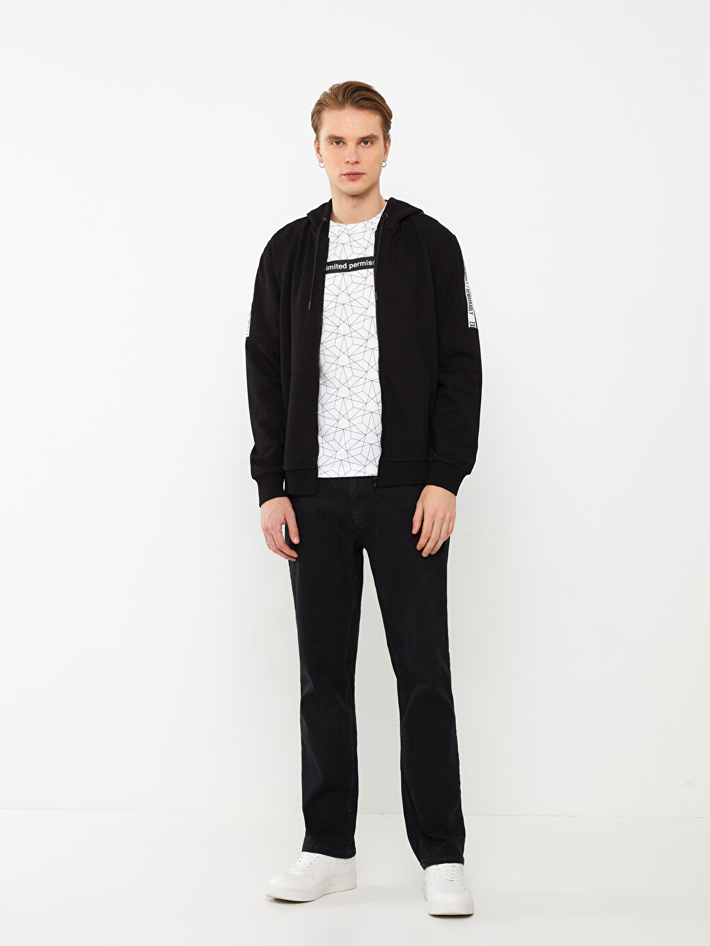 Siyah Kapüşonlu Uzun Kollu Baskılı Erkek Spor Hırka-2