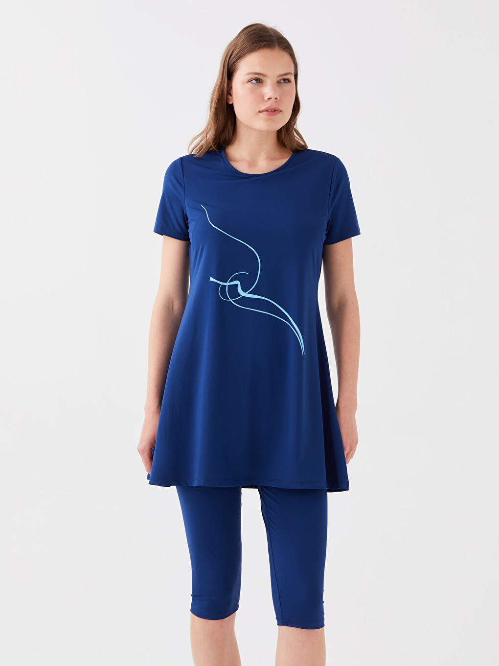 طقم ملابس سباحة محتشمة نسائية بياقة دائرية وكم قصير مطبوع-2