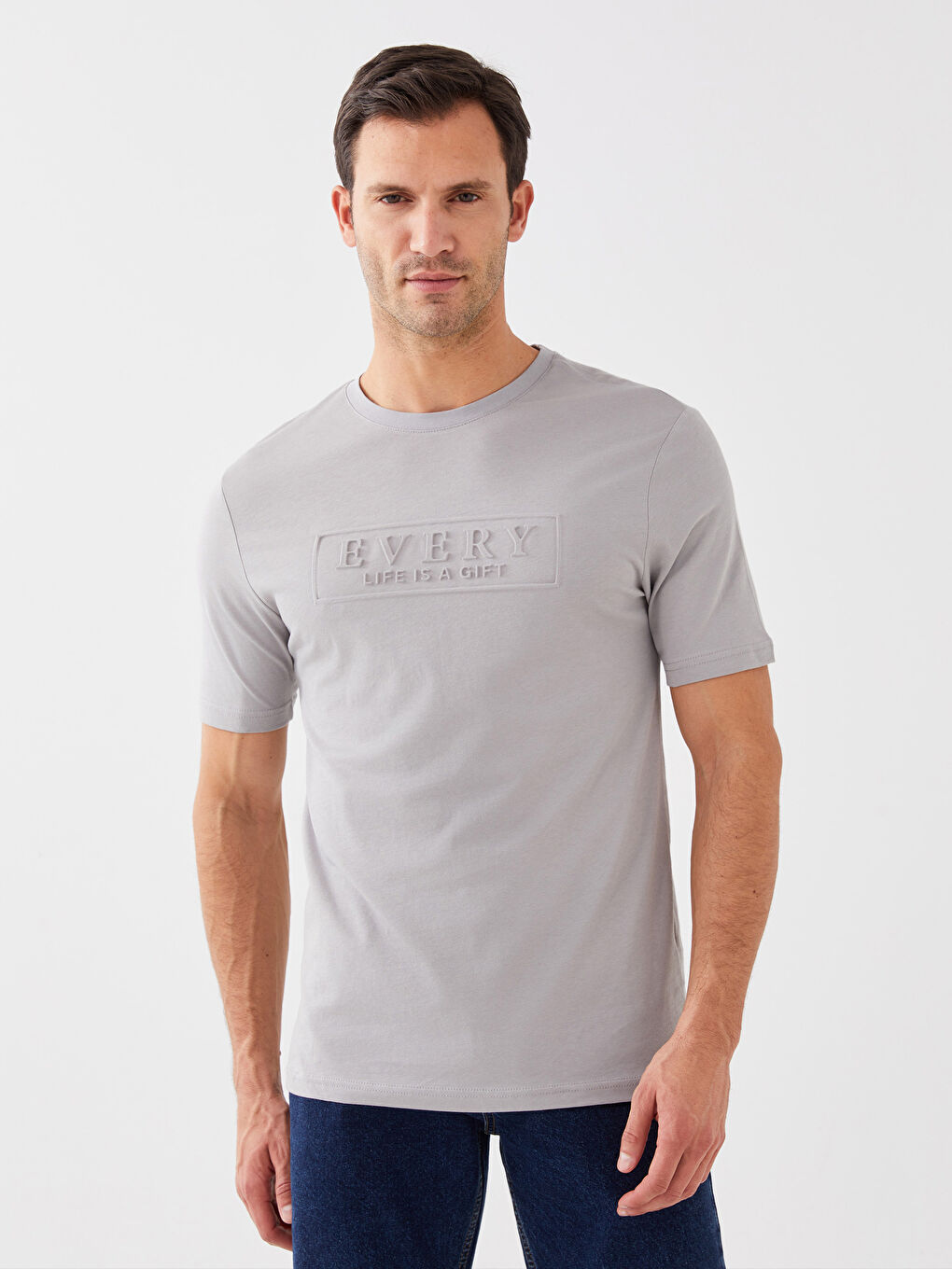 تيشيرت رجالي بياقة دائرية قماش جيرسي