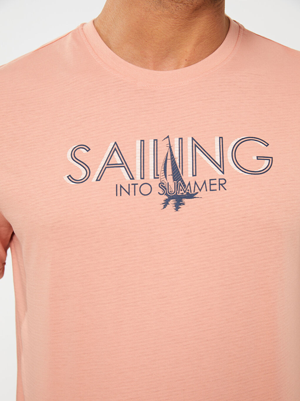 მრგვალი საყელო მოკლე სახელო ნაბეჭდი კომბინირებული ბამბის მამაკაცის მაისური-3