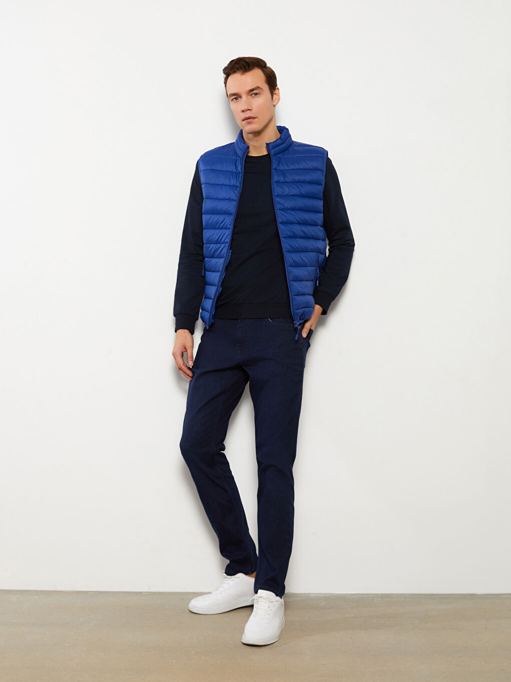 جينز بقصة رفيعة للرجال