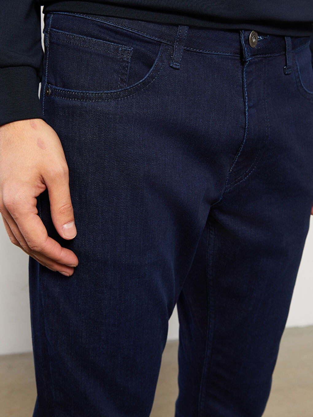 جينز بقصة رفيعة للرجال-2