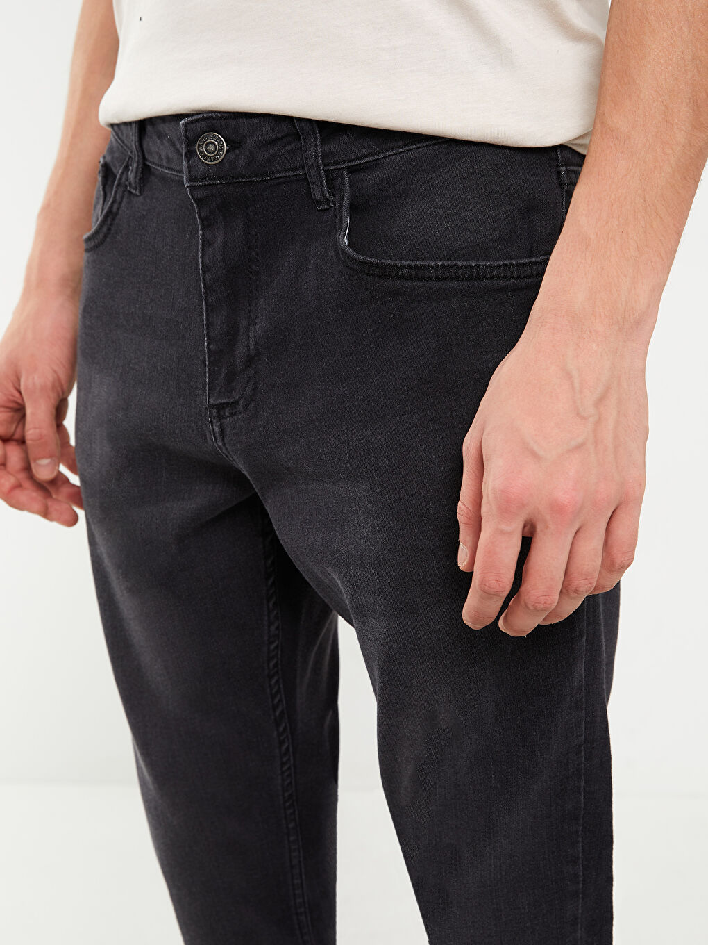 جينز بقصة رفيعة للرجال-4