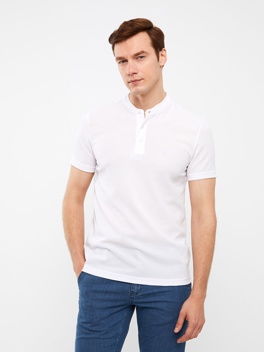 T-shirt à Manches Courtes avec Col Mao pour Hommes-1