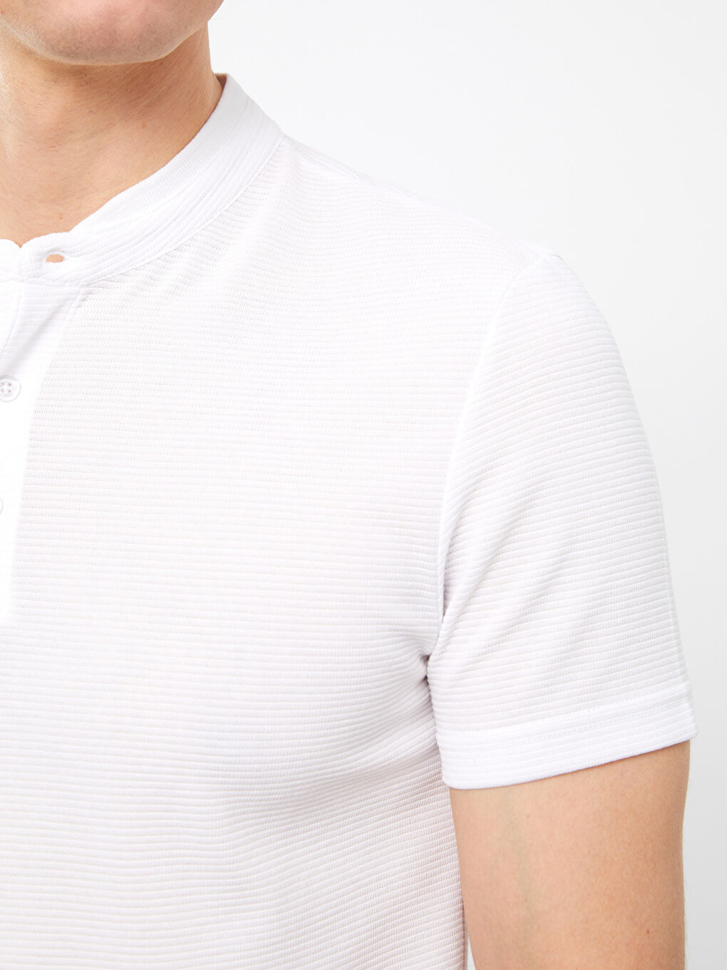 T-shirt à Manches Courtes avec Col Mao pour Hommes-3