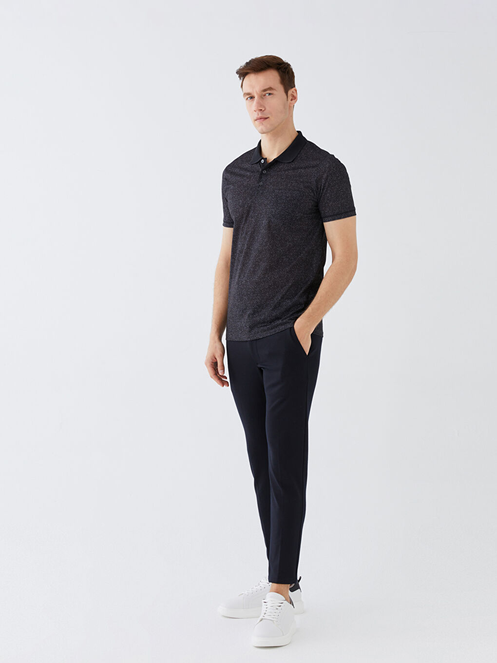 Siyah Polo Yaka Kısa Kollu Desenli Penye Erkek Tişört-1