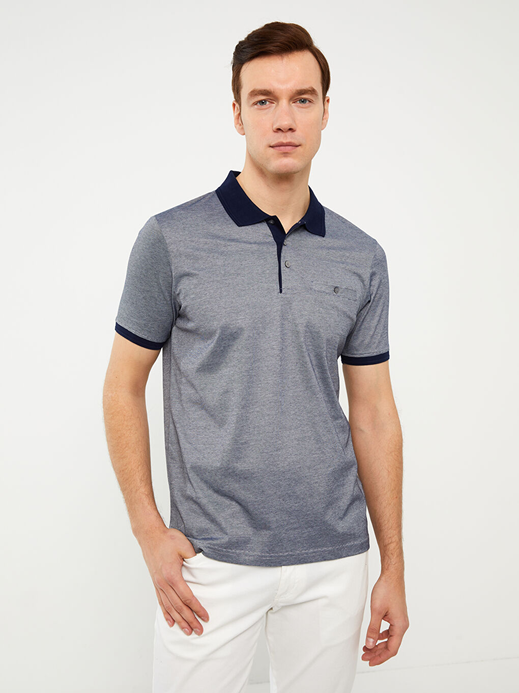 تي شيرت مخطط كم قصير ياقة بولو مُعالج بالميرسرايز للرجال-1