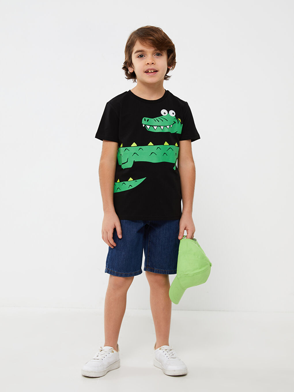 Siyah Bisiklet Yaka Baskılı Kısa Kollu Erkek Çocuk Tişört-2