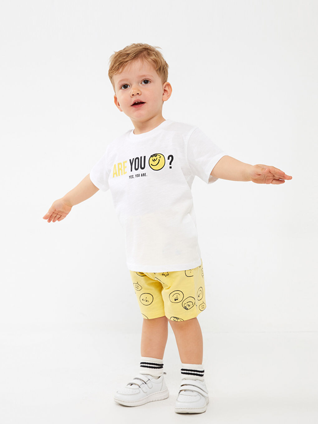 Дөңгелек жағалы қысқа жең принтті ұл бала жинағы 4 дана-1