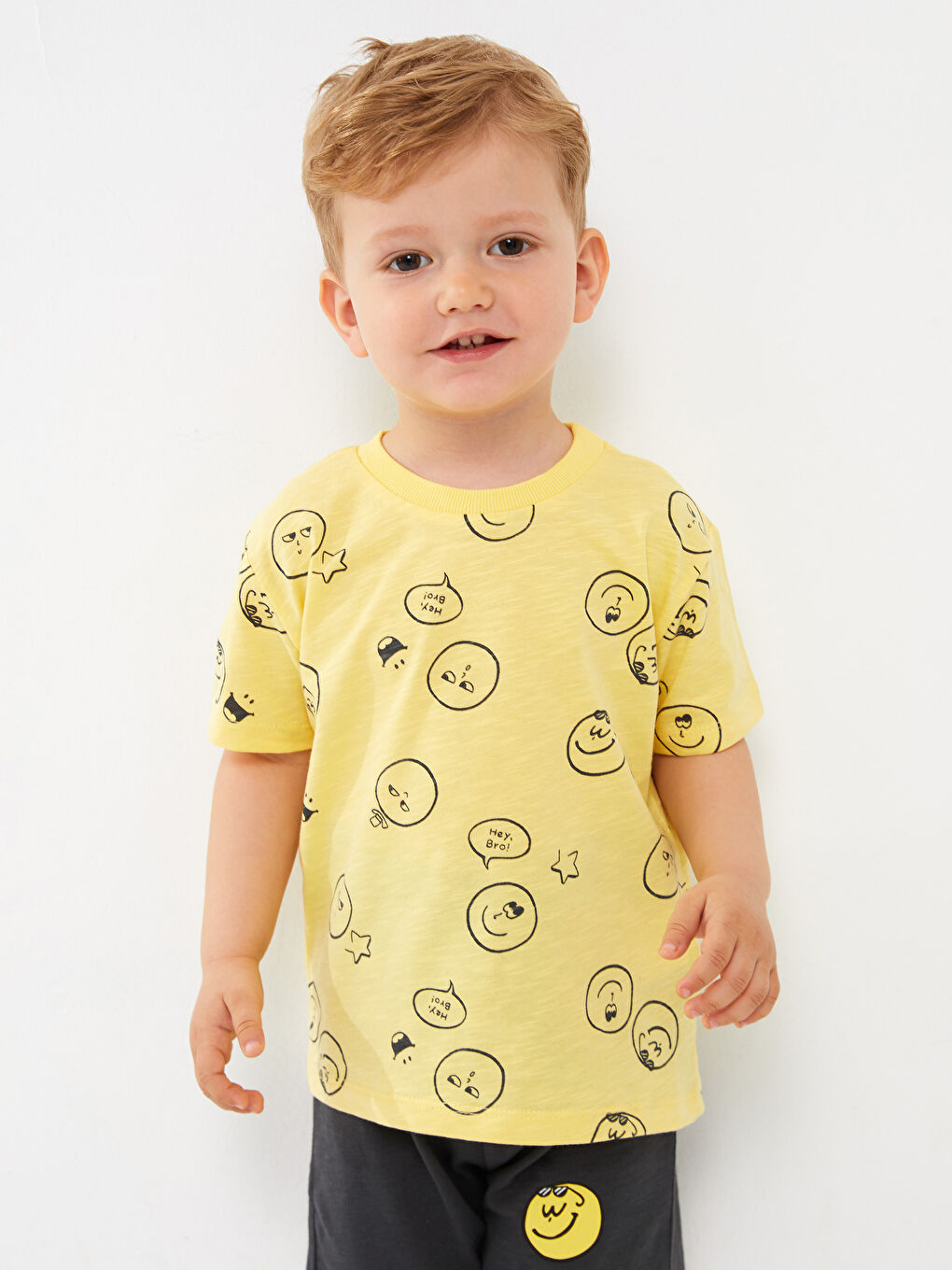 Дөңгелек жағалы қысқа жең принтті ұл бала жинағы 4 дана-4