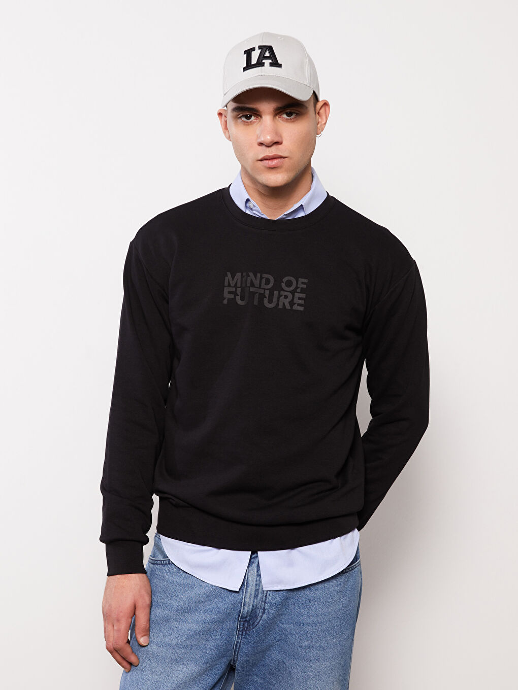 سويت شيرت كم طويل مطبوع بياقة دائرية للرجال