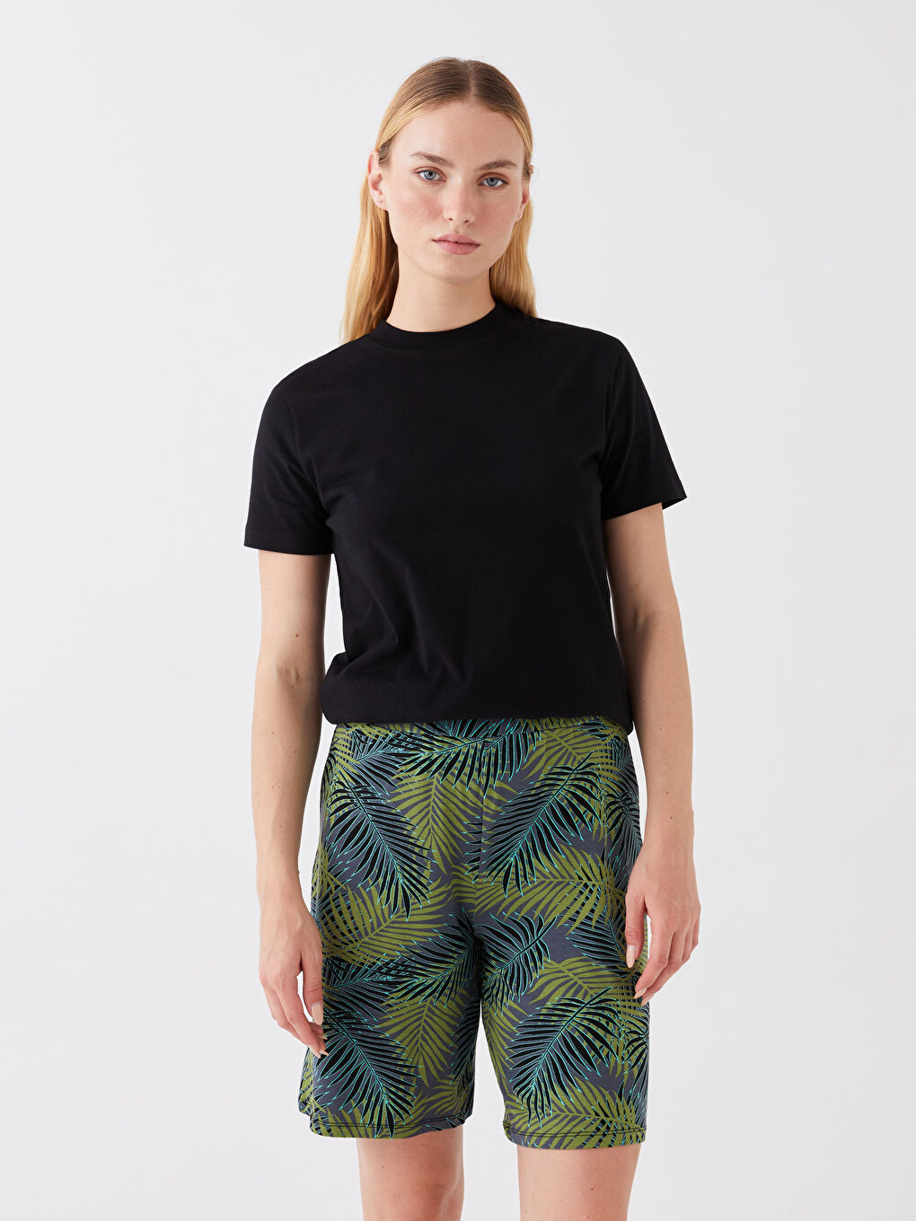 Women Elastic Waist Patterned Shorts -S3BD22Z8-LRR