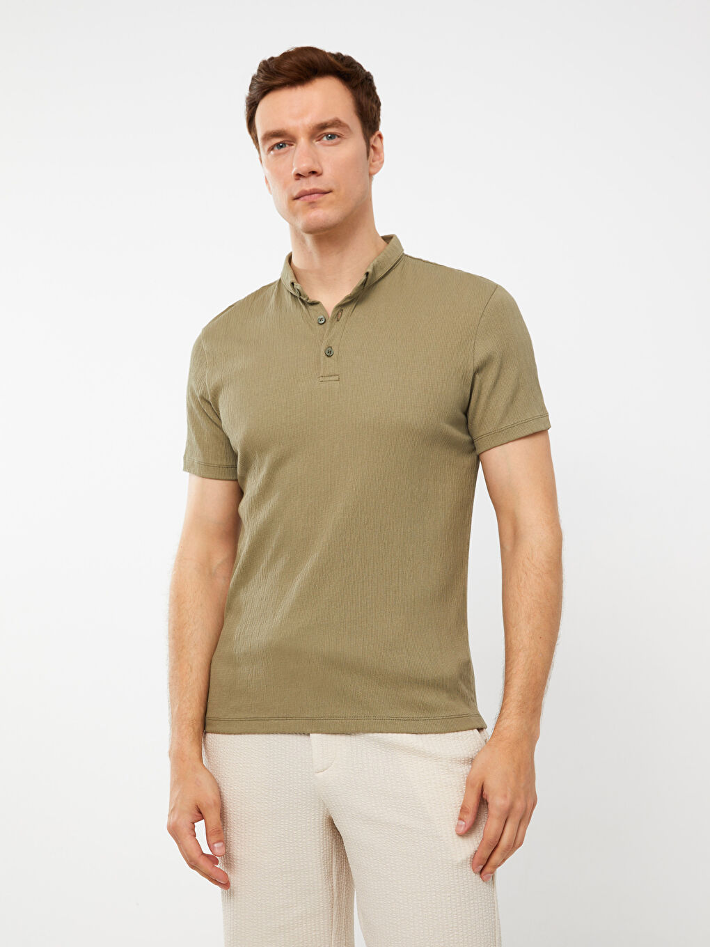 تيشيرت ياقة بولو كم قصير للرجال