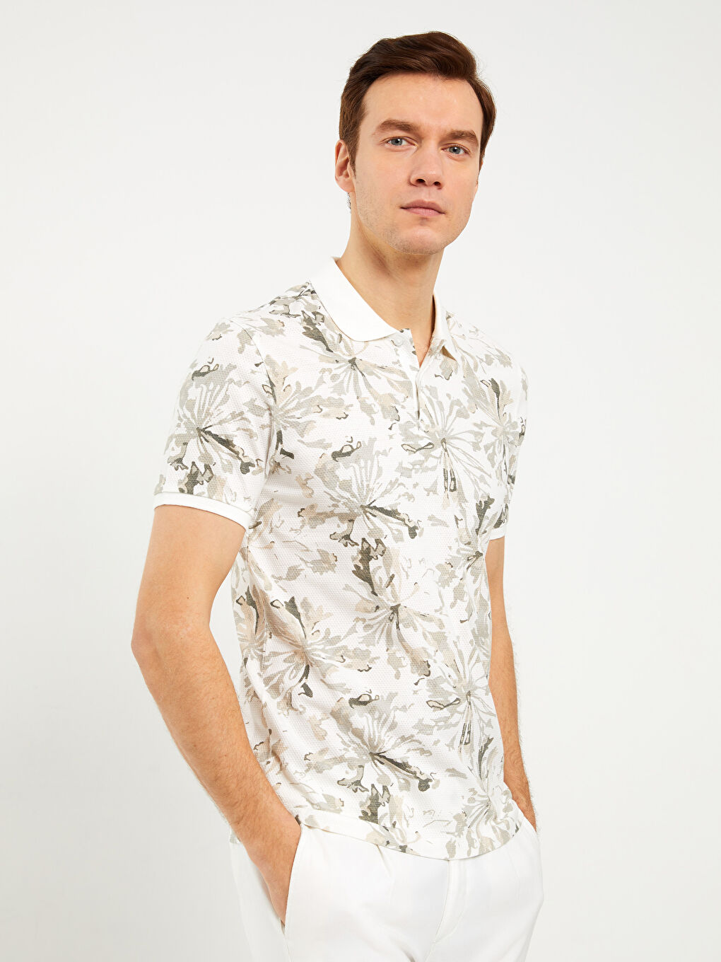 Gri Polo Yaka Kısa Kollu Desenli Erkek Tişört-1